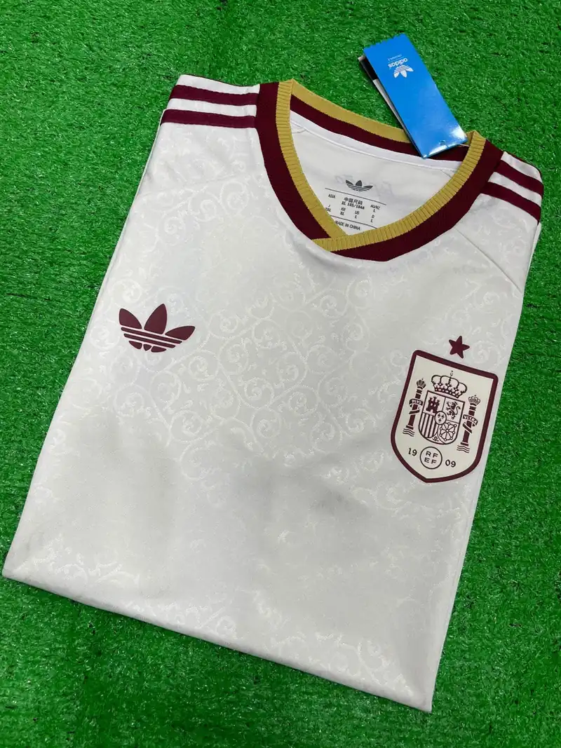 PLAYER SPAIN AWAY thumbnail 2
