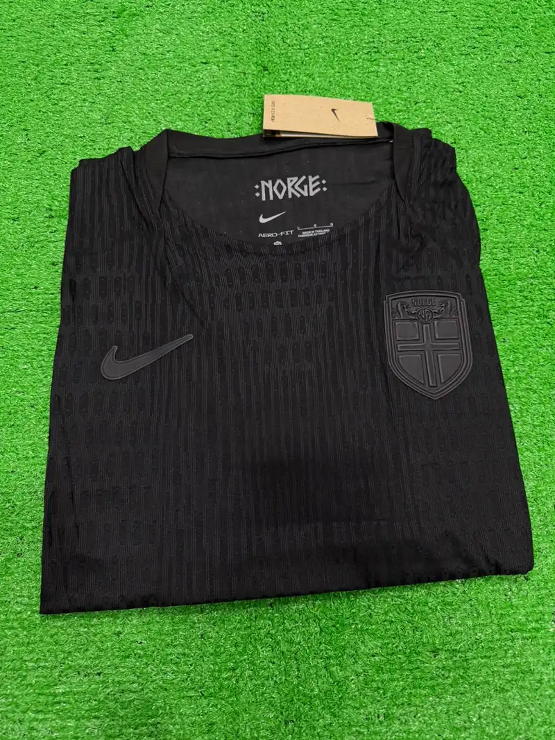 PLAYER NORWAY AWAY thumbnail 2