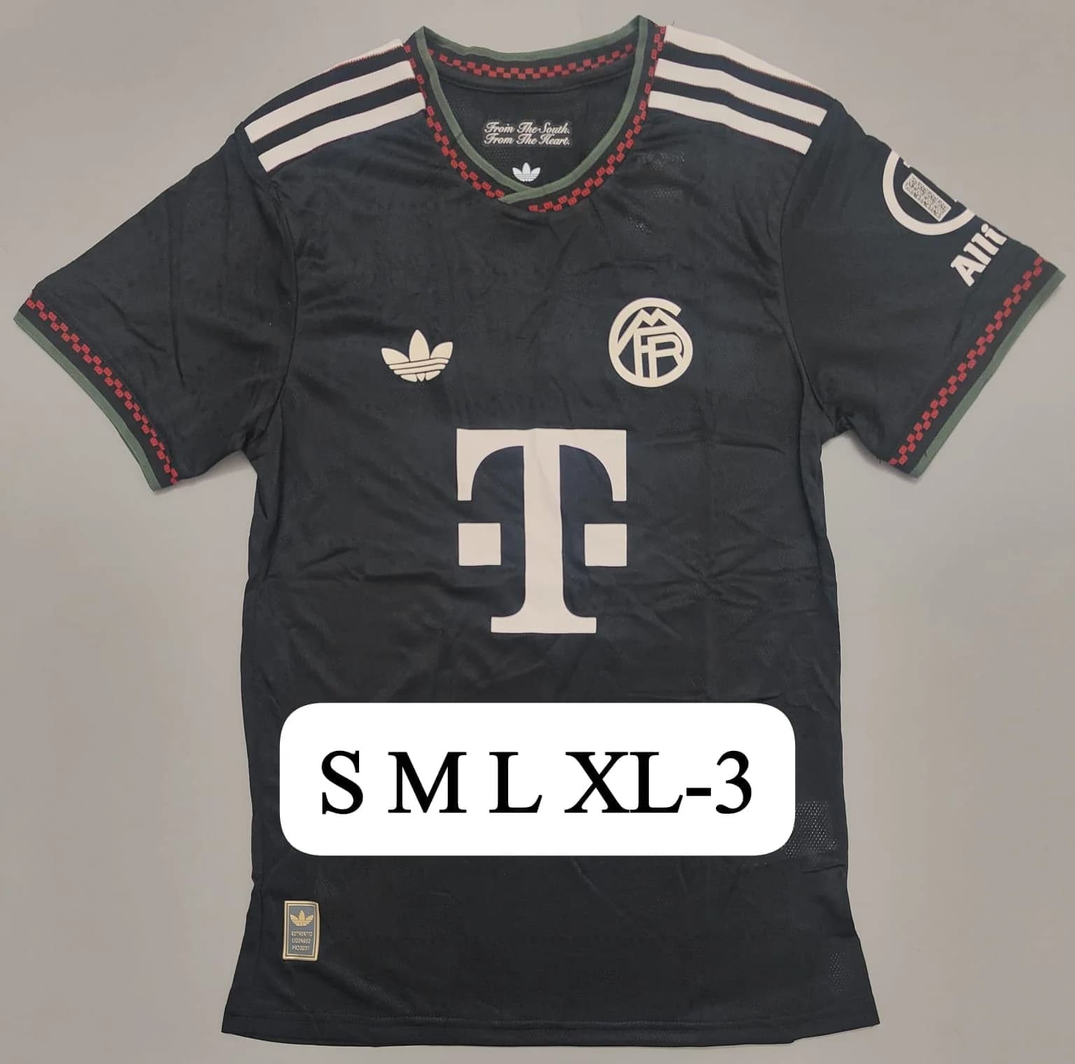 PLAYER BAYERN 3RD 25/26