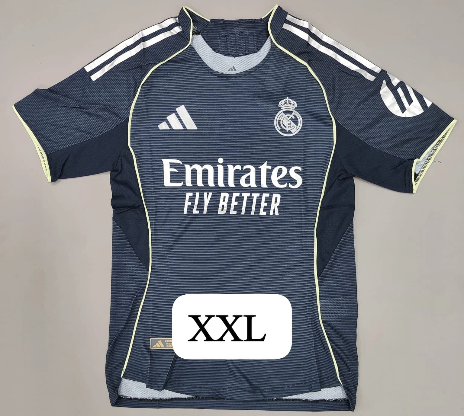 PLAYER REAL MADRID AWAY  25/26
