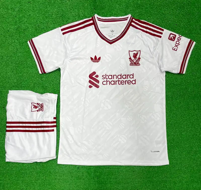 SET LIVERPOOL AWAY 26/27