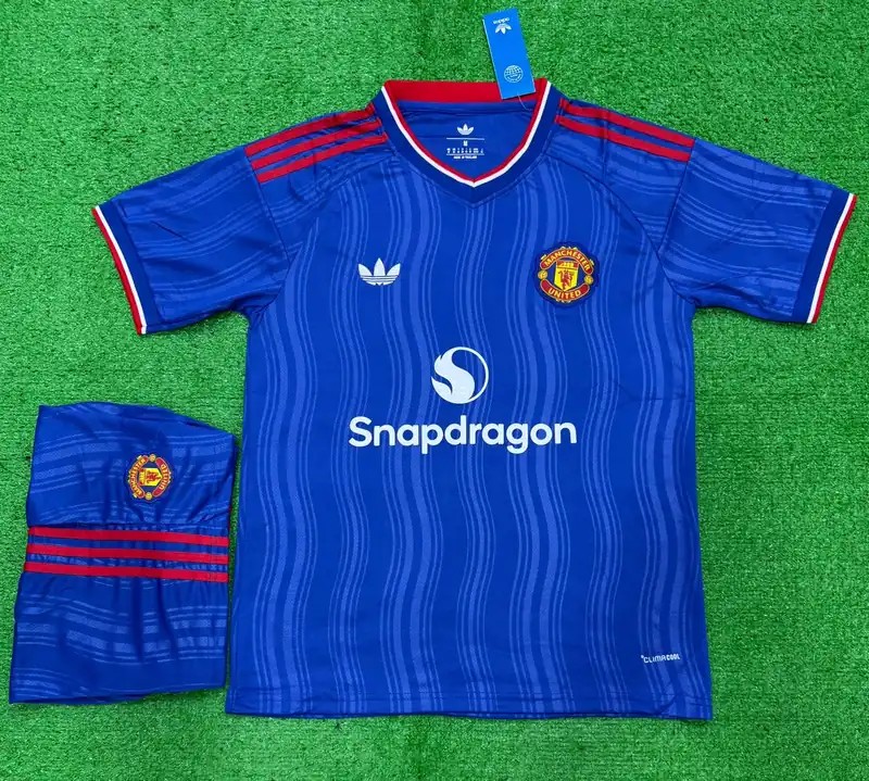 SET MAN UTD AWAY 26/27