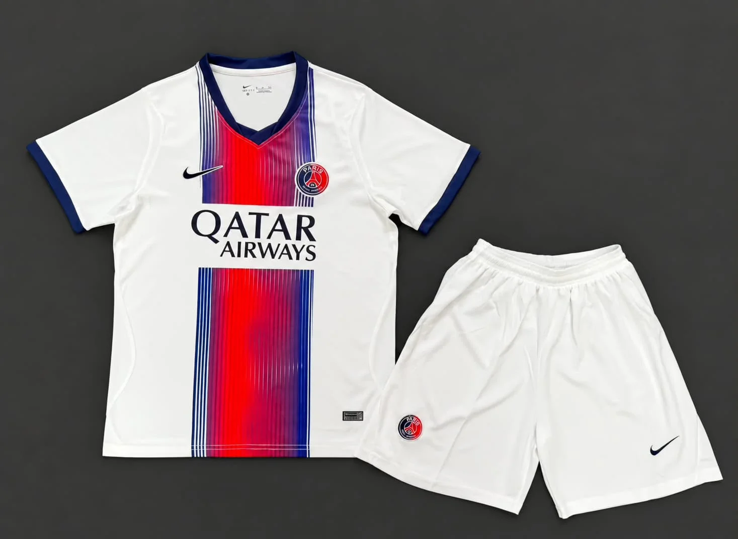 SET PSG AWAY 26/27